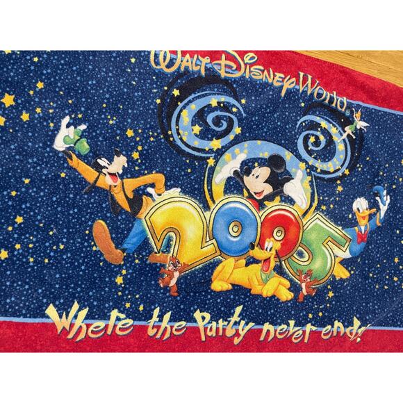 Vintage Disney 2005 Where the party‎ never ends! 57"x30"100% Cotton Beach Towel - Picture 3 of 5